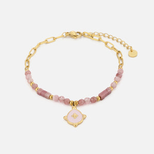 Armband roze kralen met bedeltje goud