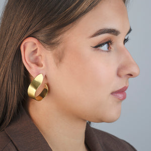 Oorstekers maangloed goud