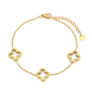 Bracelet with open four-leaf clovers