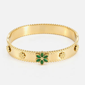 Flower bangle with green stones - Goud