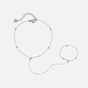 Hand Chain pearl party