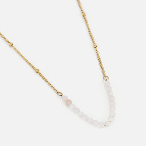 Ketting fijne witte kralen goud