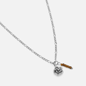 Medium-length rose necklace