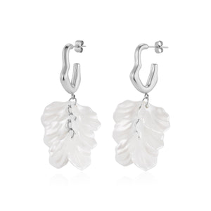 Oorbellen flora wave goud/wit