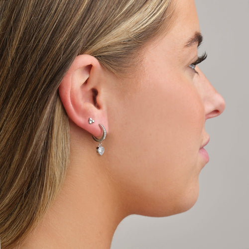 Dot stud earrings