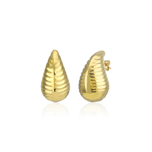 Lux 11 mm teardrop stud earrings