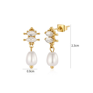 Oorstekers parel met steentjes goud