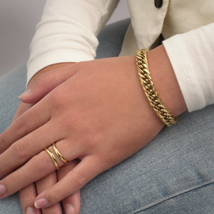 Ring dubbel gevormd goud