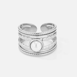 Multi-band pearl ring
