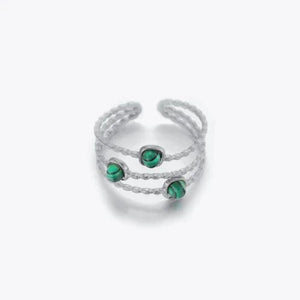 Ring three gems green