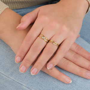 Ring tweelaags met steentje goud