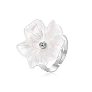 Ring white flower